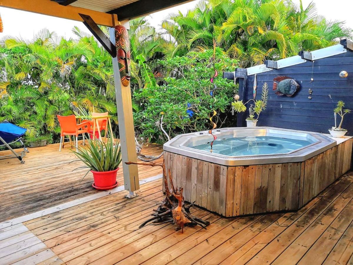 Bungalow La Perle - Jacuzzi - Piscine Saint-Francois  Bagian luar foto