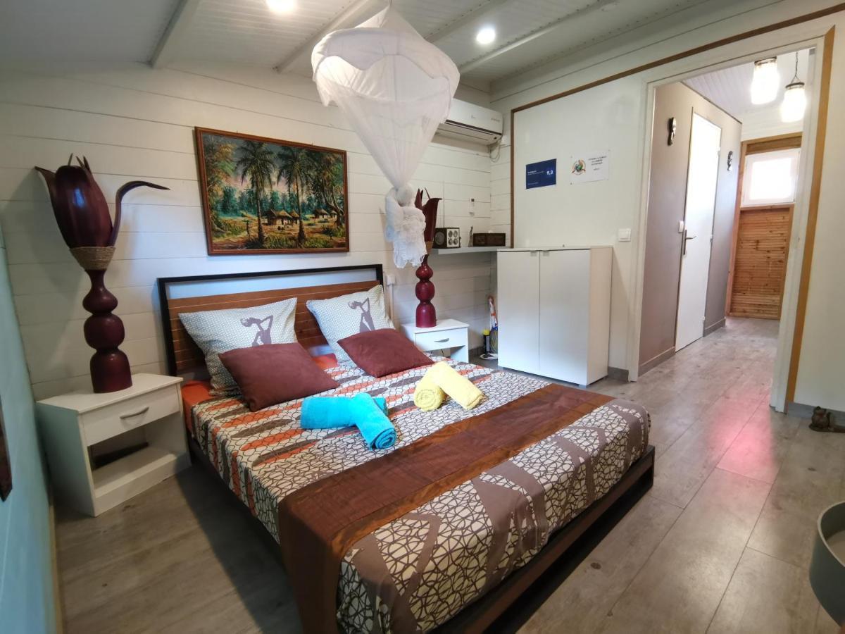 Bungalow La Perle - Jacuzzi - Piscine Saint-Francois  Bagian luar foto