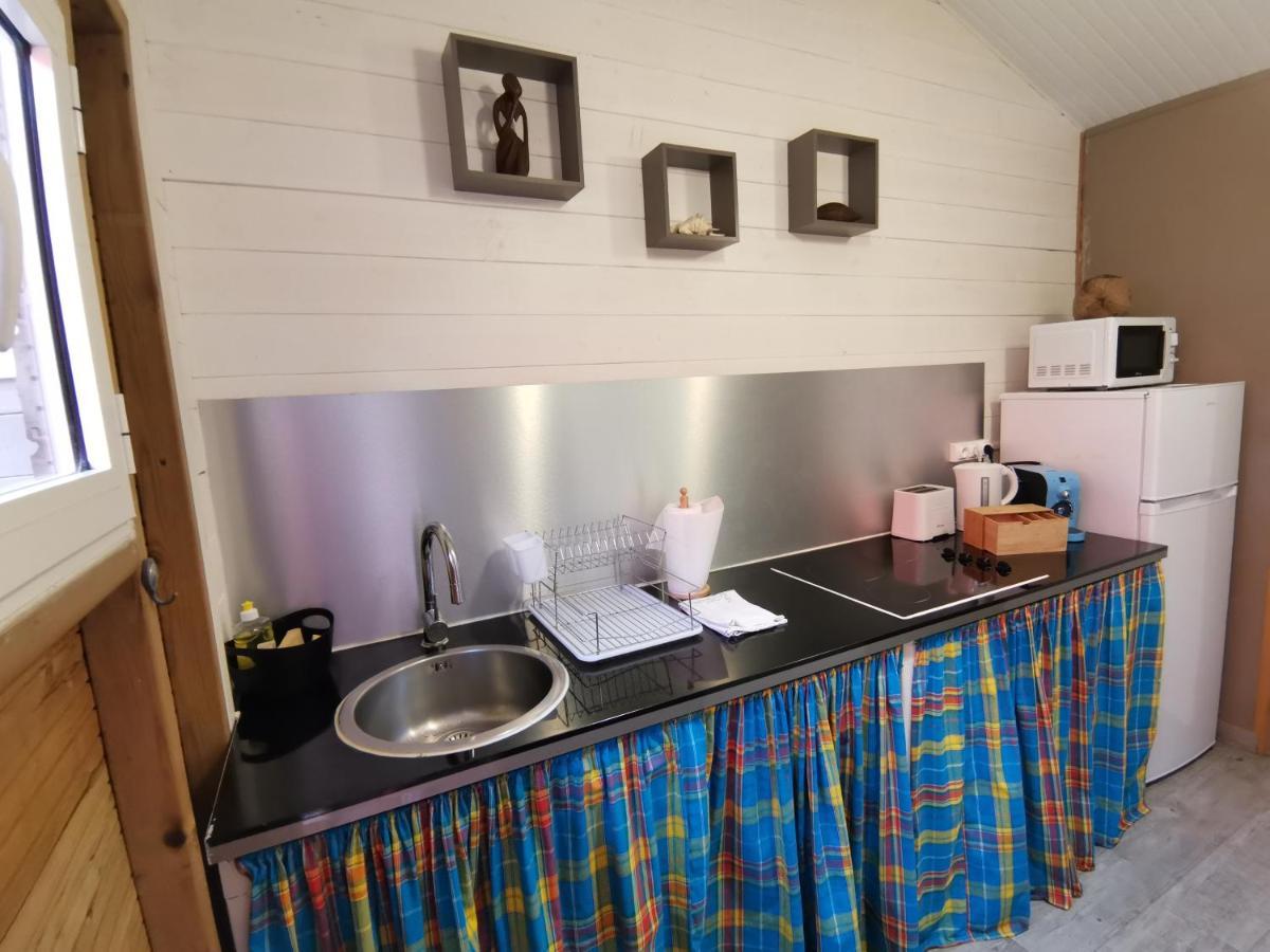 Bungalow La Perle - Jacuzzi - Piscine Saint-Francois  Bagian luar foto
