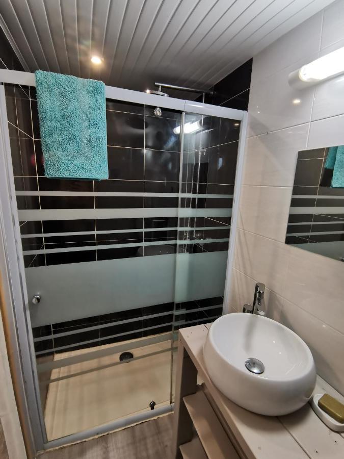 Bungalow La Perle - Jacuzzi - Piscine Saint-Francois  Bagian luar foto